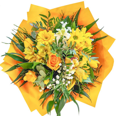 Tavaszi zsongás - Kerek csokor, sárga árnyalatú vegyes virágokból - kicsi méret (106)